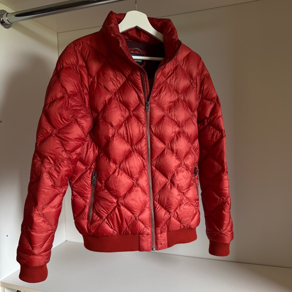 Patagonia Women’s Rust Orange Quilted Down Puffer Jacket